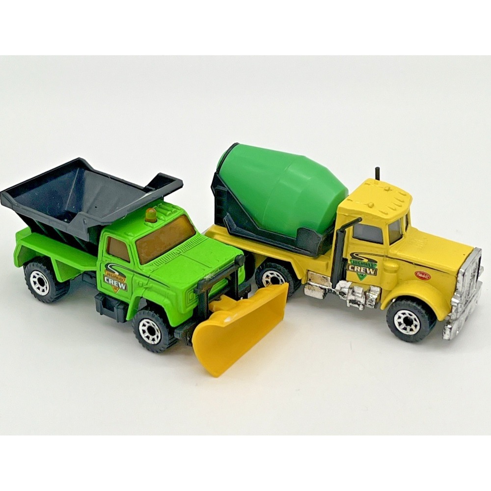 Matchbox Peterbilt Cement Truck 1981 + Highway Crew Maintenance Truck 1990 Lot 2
